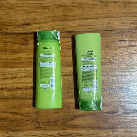 Garner Fructis Curl Nourish Fortifying Shampoo and Conditioner (New) - Picture 9 of 10